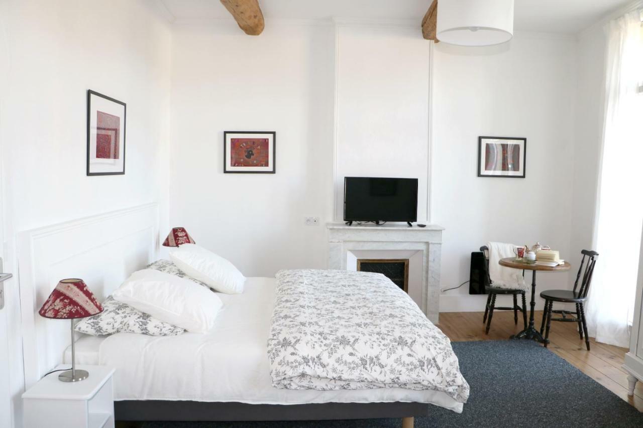 Aumes Sweet Home Chambre D'Hotes Экстерьер фото